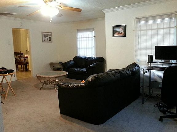 5th image of 504 Texas St