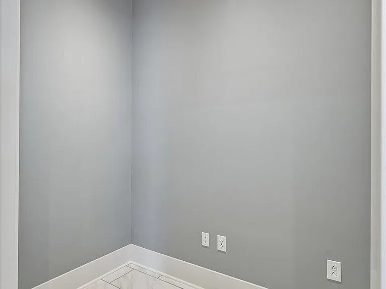 145 Republic St — Photo 37