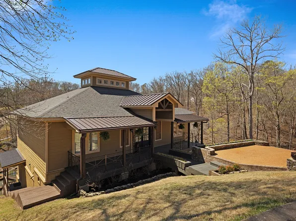 190 Crown Hill Cir, Savannah, TN 38372