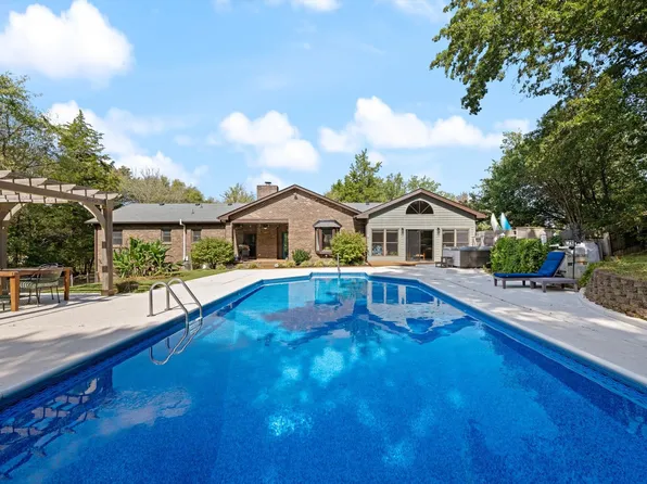 106 E Shady Trl, Old Hickory, TN 37138