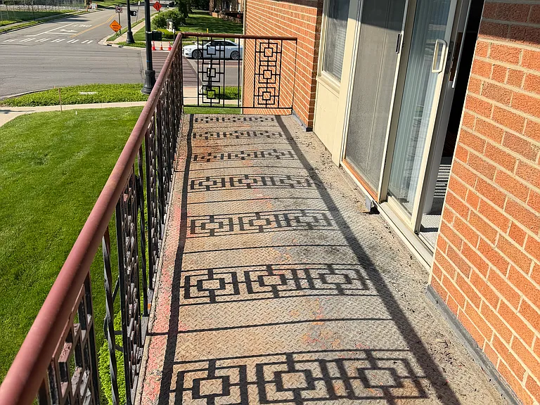 2890 E Broad St #D — Photo 2
