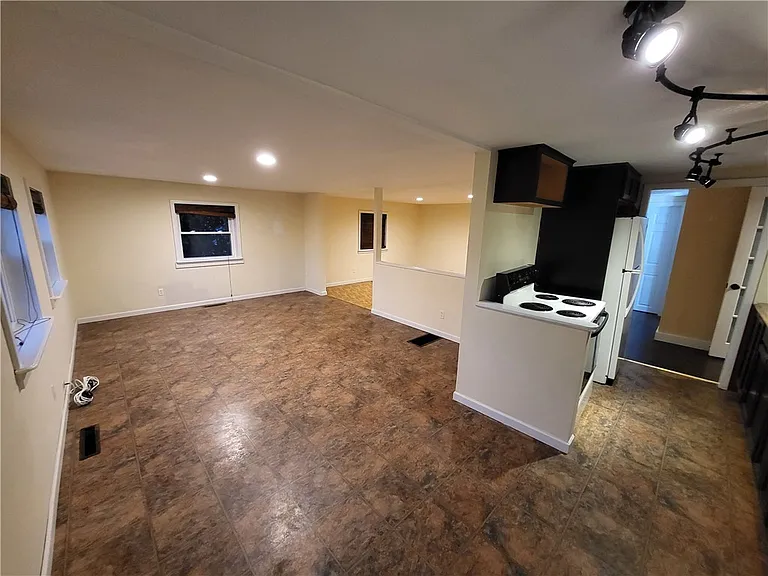 3973 North Ave #1 — Photo 10