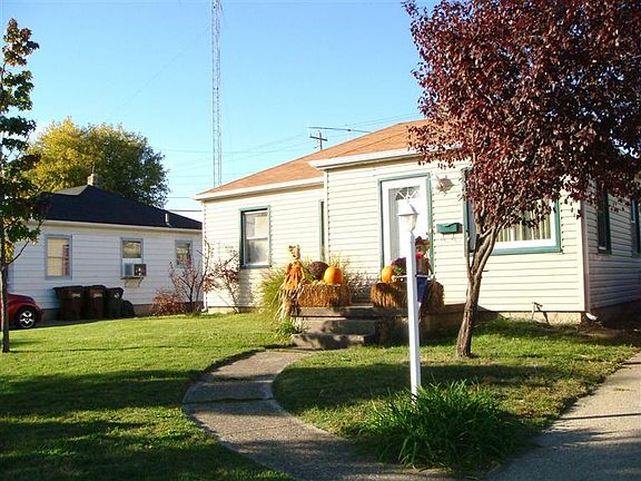 2nd image of 1126 Noyes Ave