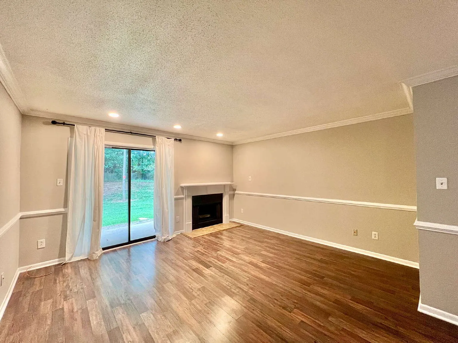 Condo Minutes From Southpark! — Photo 2