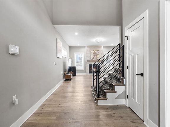 5th image of 1225 Hillmann Ln