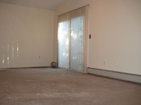 4th image of 123 Tallow Wood Dr