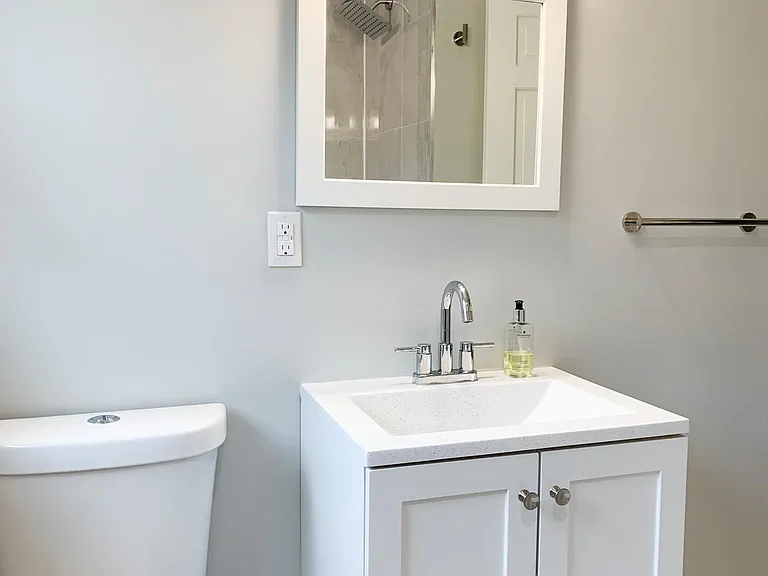 108 Tenney Ct — Photo 11