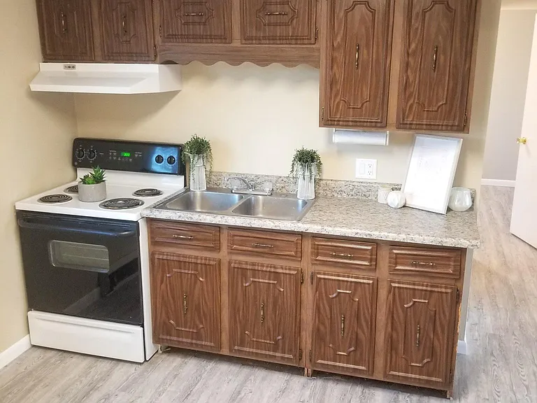 4555 N Woodbridge Rd — Photo 18