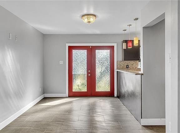4th image of 7409 Sussex Pl