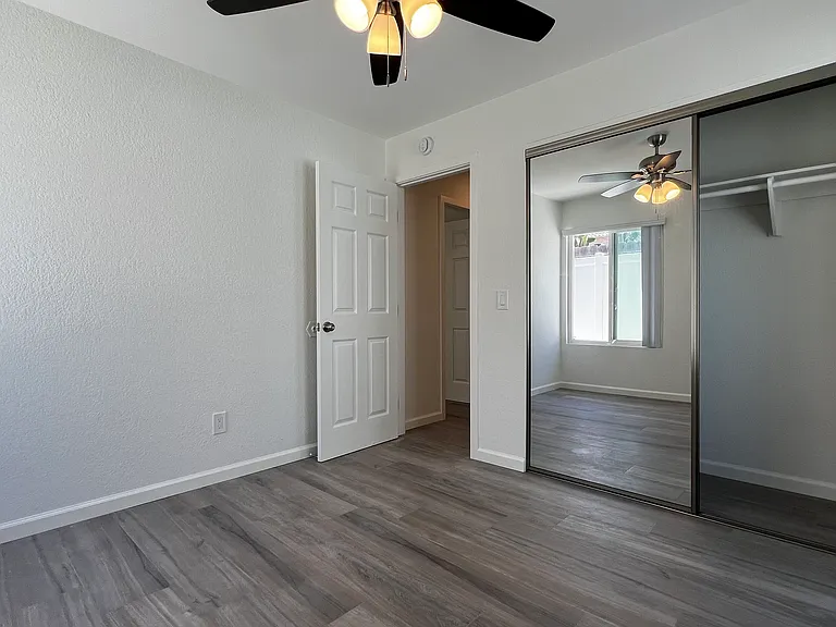 Florida Street Apartments — Photo 31