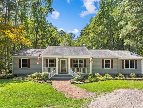 11172 Eventide Ln, Gloucester, VA 23061