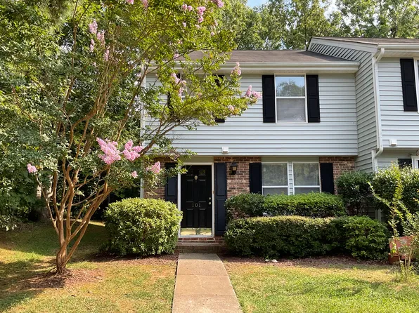 101 Luxon Pl, Cary, NC 27513