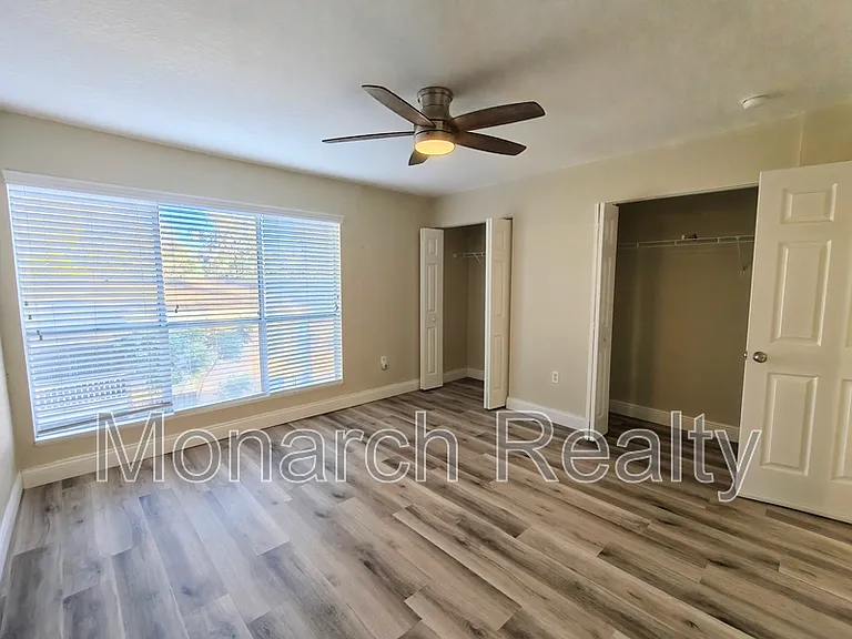 1810 NW 23rd Blvd #165 — Photo 31