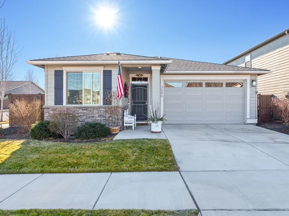 3680 SW Badger Ct, Redmond, OR 97756