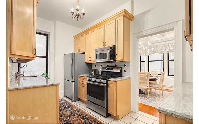 Sold by Douglas Elliman | media 17