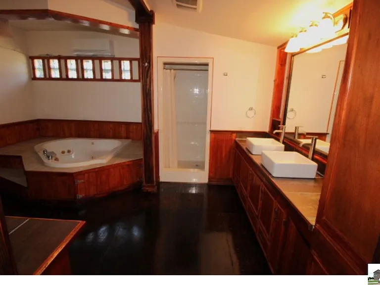 2809 Connell St — Photo 20