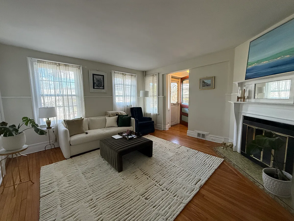 Building Photo - 132 Watchung Ave #1