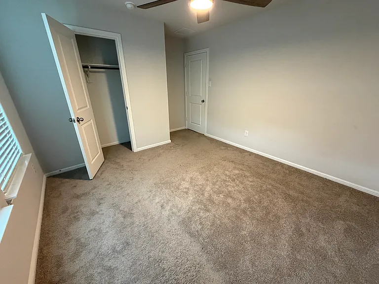 5921 Harvey Gap Ln — Photo 2