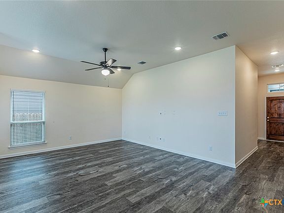 3rd image of 7711 Merry Oaks Cv
