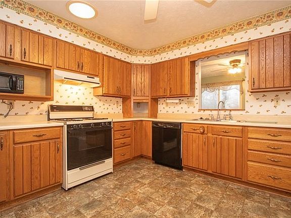 Open eat-in kitchen with appliances included
