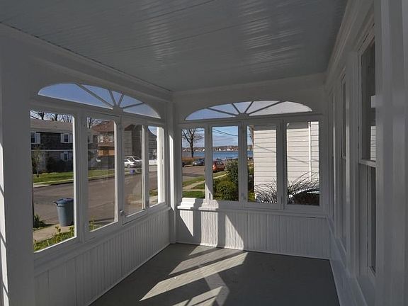 5- porch DSC_1959.jpg