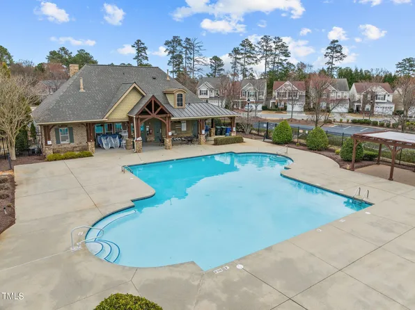 9736 Renfield Dr, Raleigh, NC 27617