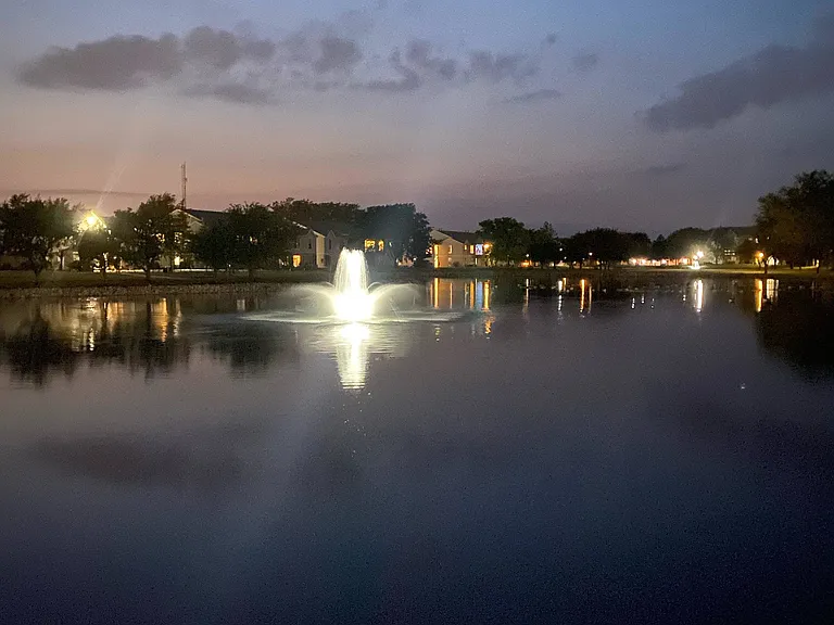 Night fountain