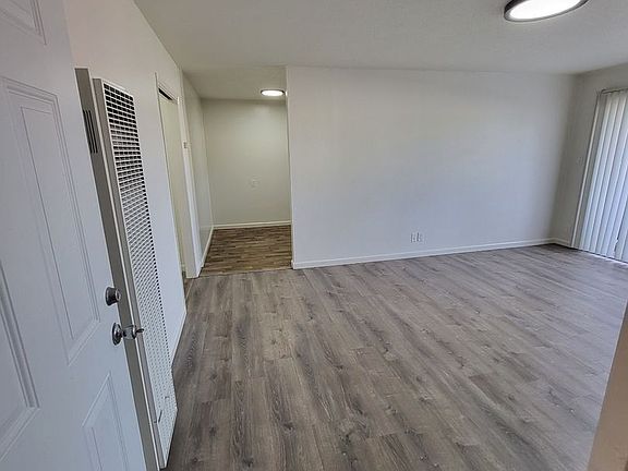 2nd image of 2006 23rd St #83