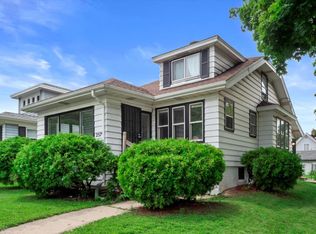 2579 N 58th St, Milwaukee, WI 53210