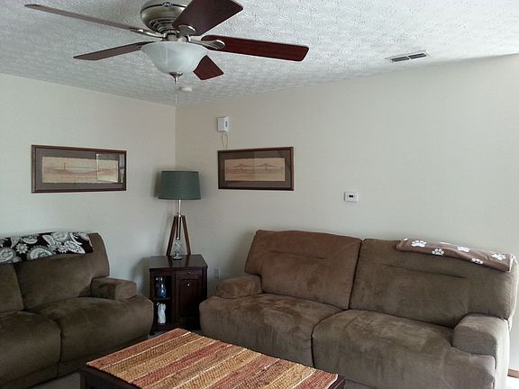 4th image of 6064 Treaty Ln