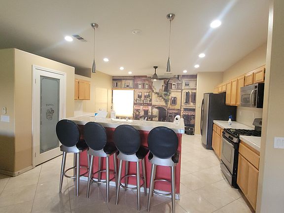 4th image of 83293 Fairbanks Ave