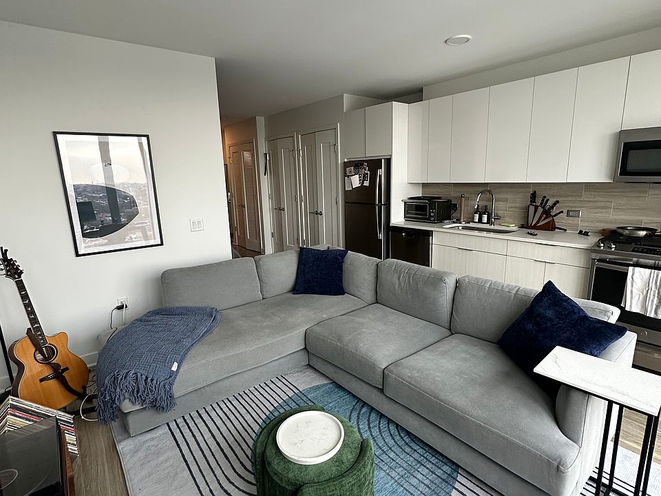 1st image of 2335 N Lincoln Ave APT 1713