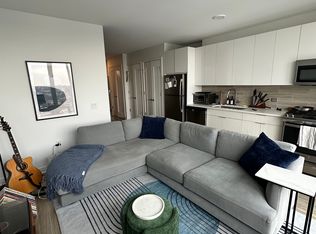 2335 N Lincoln Ave APT 1713, Chicago, IL 60614