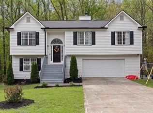 5216 Keystone Ct, Flowery Branch, GA 30542