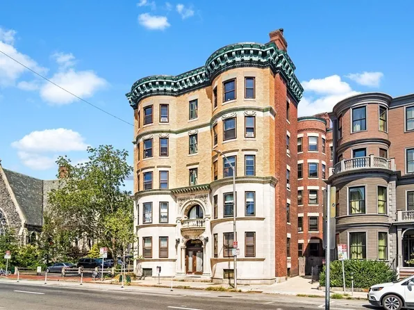 1137 Massachusetts Ave APT 34, Cambridge, MA 02138