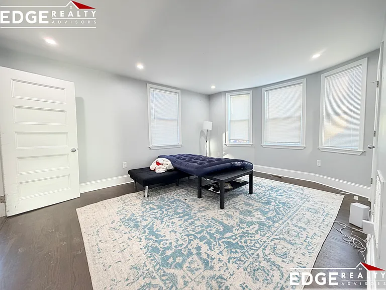 24 Tremont St — Photo 2