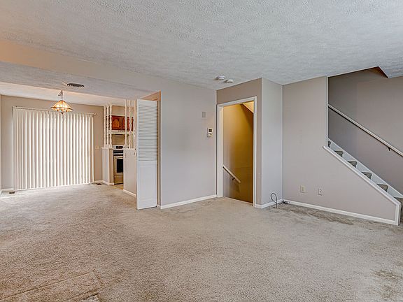 3rd image of 716B Daniel Ct #11040711
