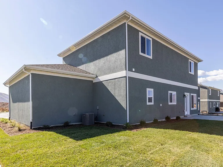 1153 Becca Rd — Photo 2