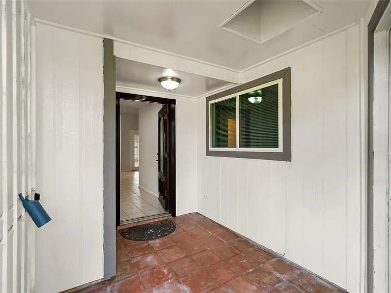 11111 Drakeland Dr — Photo 3