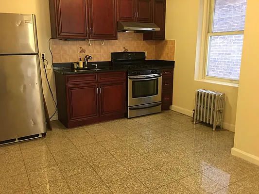 Rented by Amorelli Realty | media 5