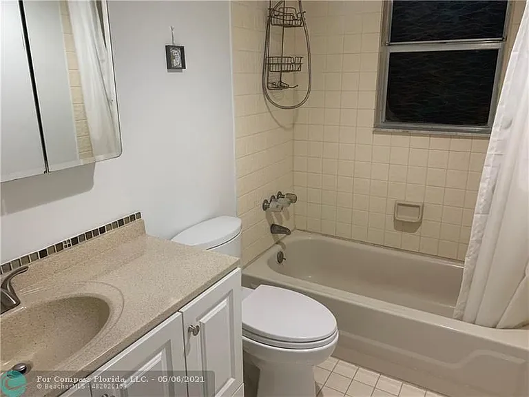 430 SE 2nd Ave #3E — Photo 25