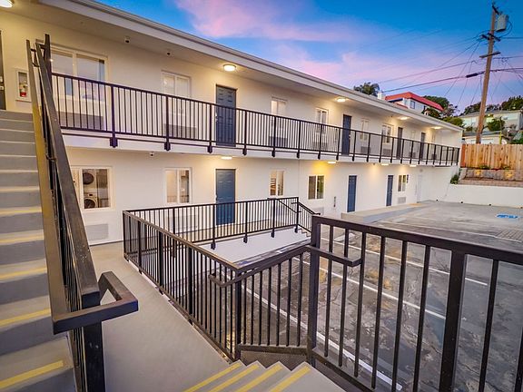 3rd image of 1315 Morena Blvd #6