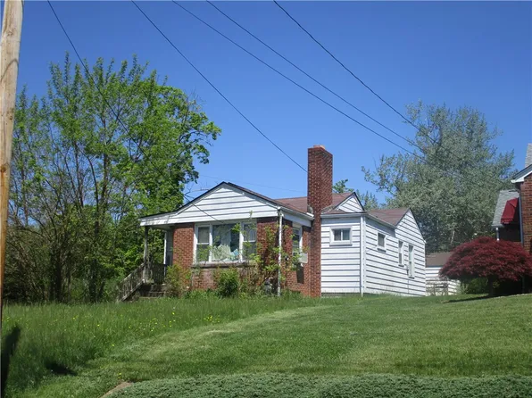 212 Evans Dr, Ellwood City, PA 16117