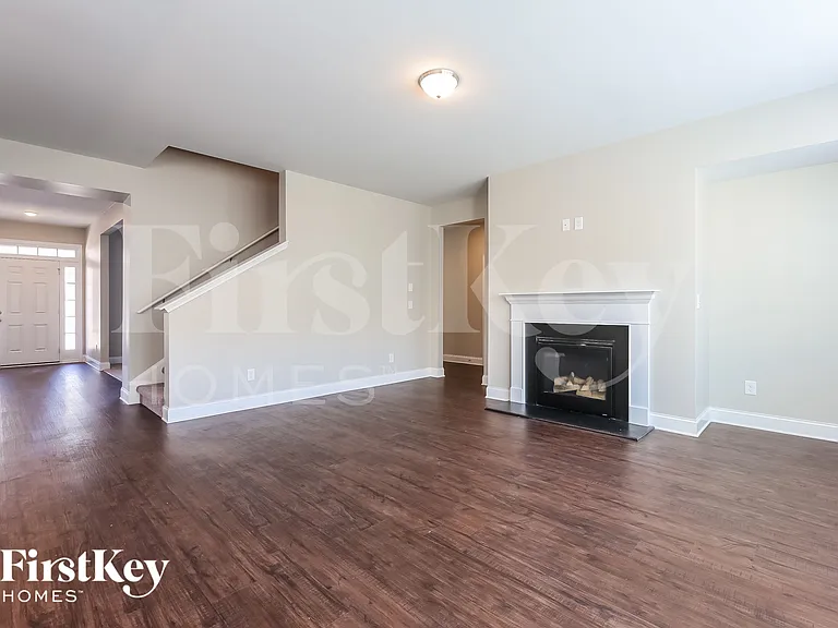 451 Victoria Heights Dr — Photo 5