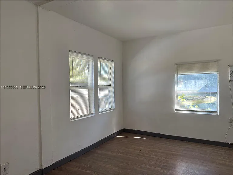 22 NE 51st St #2 — Photo 10