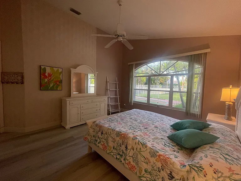 3 Lawrence Lake Dr — Photo 15