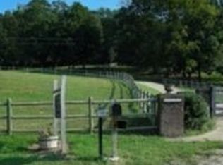 10373 Wager Rd, Bentonville, AR 72713