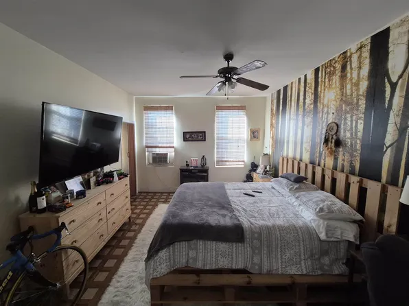 520 42nd Street image 9 of 27