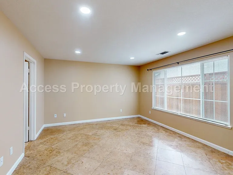 2141 Norik Dr — Photo 19