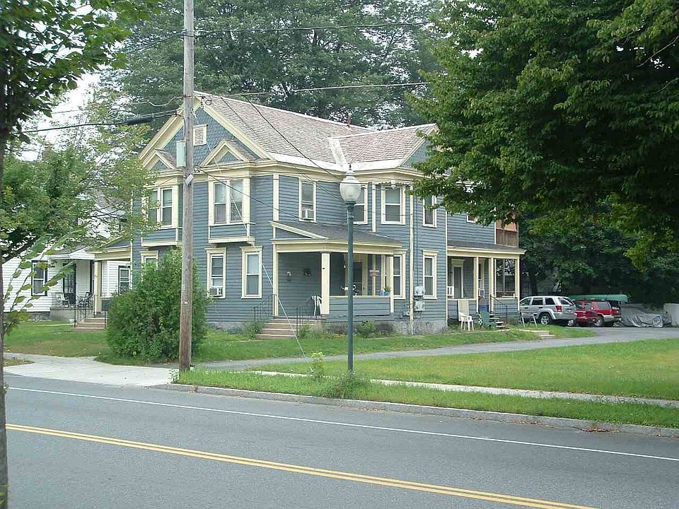 2nd image of 210 Warren St